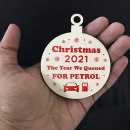 Red Ocean Christmas Year We Queued For Petrol 2021 Wood Bauble Tree Decoration Funny - thumbnail 5