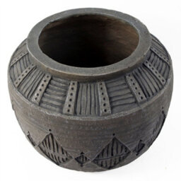 Leaf 26Cm X 36Cm Large Grey Gliese Diamond Planter - thumbnail 9