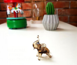 Novecrafto Handcrafted Dark Glass Elephant Figurine For Elegant Home Decor - thumbnail 6