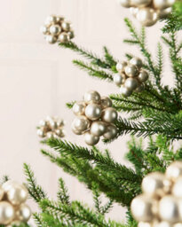 Werchristmas Set Of 10 Glass Berry Cluster Baubles, Latte - thumbnail 3