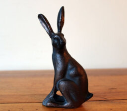 Inspirational Gifting Miniature Sitting Hare Garden Sculpture Cast Aluminium Ornament - thumbnail 6