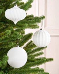 Werchristmas Set Of 9 Velvet Baubles, White, 10 Cm - thumbnail 2