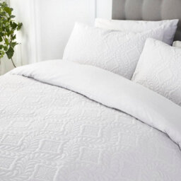 Serene Gianna Microfibre Pinsonic 3D Damask Design Duvet Cover Set - thumbnail 3