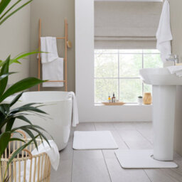 Catherine Lansfield Anti-Bacterial Cotton 50X85Cm Hand Towel White - thumbnail 4