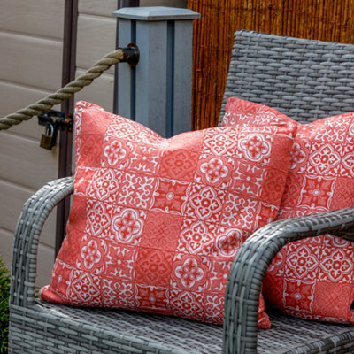 Gardenwize Pair Of Outdoor Garden Sofa Chair Furniture Scatter Cushions - Jacquard Pink - image 1