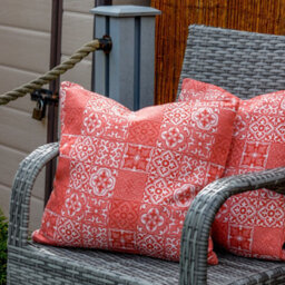 Gardenwize Pair Of Outdoor Garden Sofa Chair Furniture Scatter Cushions - Jacquard Pink - thumbnail 1