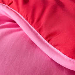 OHS Reversible 10.5 Tog Coverless Washable Duvet With Pillowcases - thumbnail 6