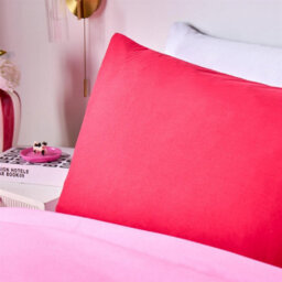 OHS Reversible 10.5 Tog Coverless Washable Duvet With Pillowcases - thumbnail 4