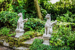 Large Pair Of Winged Stone Griffin Ornaments Gargoyle Gryphon Style With Plinths - thumbnail 3