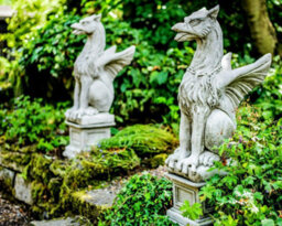 Large Pair Of Winged Stone Griffin Ornaments Gargoyle Gryphon Style With Plinths - thumbnail 5