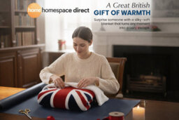 Rapport Union Jack Red White Blue Fleece Throw - thumbnail 5