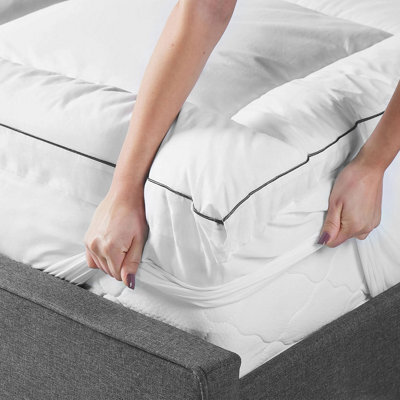 Beliani Polyester Mattress Topper Cloudsoft 4 120 X 200 Cm (Eu Small Double) - image 1