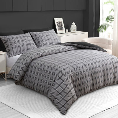 Lazzaro Luxury Microfiber Double Duvet Cover Set Durable Lightweight Bedding Sets With Zipper Closure - image 1