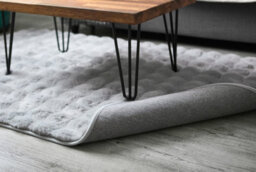 Deluxe Faux Fur Rug In Silver Grey - thumbnail 2