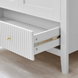 Melody Maison Large 6 Drawer Chest Of Drawers And Pair Of Large Bedside Tables - Hales White Range - thumbnail 3