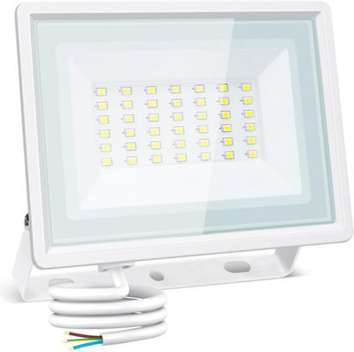 Aigostar 30W Led Floodlight Outdoor, 2510 Lumen Outdoor Security Light, Waterproof Ip65 6500K Cool White - image 1