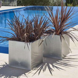 Primrose Zinc Galvanised Silver Cube Planter Pot 50Cm - thumbnail 4