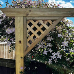 Premier Garden Supplies Urban Diamond Wooden Corner Trellis 1.5Ft X 1.5Ft Heavy-Duty Decorative Accent For Walls & Pergola - thumbnail 9