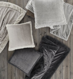 Catherine Lansfield Downstairs Living Velvet And Faux Fur Soft 150X200Cm Blanket Throw Charcoal Grey - thumbnail 3