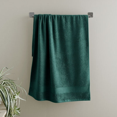 Catherine Lansfield Anti-Bacterial Cotton 50X85Cm Hand Towel Forest Green - image 1