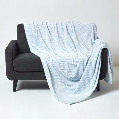 Homescapes Pastel Blue Mora Faux Fur Velvet Throw 130 X 160 Cm - image 1