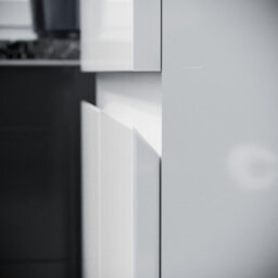 Nes Home 600mm Gloss White Basin Vanity & Close Coupled Toilet - thumbnail 6