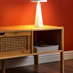 Beliani White Iron Wireless Dimmable Table Lamp With Touch Control And 3 Colour Temperatures - thumbnail 1
