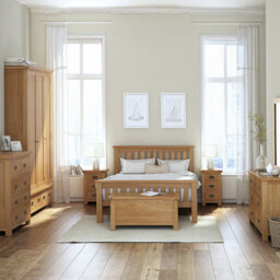 Zelah Oak Slatted 5Ft King Size Bed Frame With Headboard & Footboard - By Roseland Furniture
