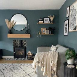 Melody Maison Large Round Black Framed Wall Mirror 80Cm X 80Cm - thumbnail 5