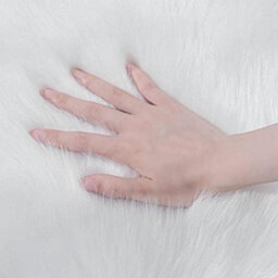 Thehotsale White Imitation Australian Wool Plush Irregular Interior Decoration Carpet  150Cm W X 60Cm D - thumbnail 8
