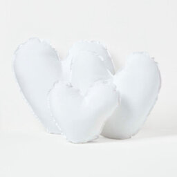 "Homescapes Super Microfibre Heart Shaped Cushion Pad - Cushion Filler And Inserts 45 Cm (18"")" - thumbnail 6