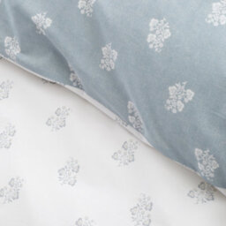 Bianca Fine Linens Esme Floral 200 Thread Count Cotton Reversible Duvet Cover Set With Pillowcase White / Blue - thumbnail 5