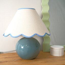 Valuelights Bosco Eucalyptus Ceramic Table Lamp With Blue Trim Scallop Shade - thumbnail 5
