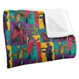 Universal Monsters Collage Blanket White (One Size) - thumbnail 3