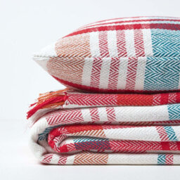 Homescapes Red Tartan 100% Cotton Falun Throw With Tassels, 255 X 360 Cm - thumbnail 6