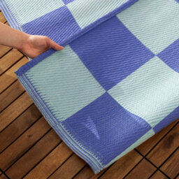 furn. Furn Checkerboard Recycled Outdoor Rug, Blue, 120 X 180Cm - thumbnail 5