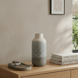 Hestia Reactive Glaze Green Vase - thumbnail 2