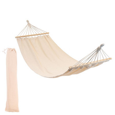 Harbour Housewares Garden Hammock With Spreader Bars - Natural - image 1