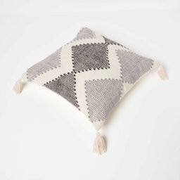 Homescapes Malmo Handwoven Textured Grey & Black Cushion 45 X 45 Cm - thumbnail 5