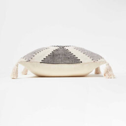 Homescapes Malmo Handwoven Textured Grey & Black Cushion 45 X 45 Cm - thumbnail 4