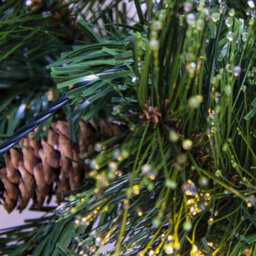 Christmas Tree World The Pre-Lit Connectable 270Cm Majestic Dew Pine Garland - thumbnail 4