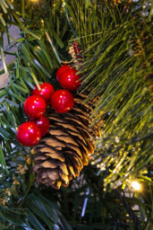 Christmas Tree World The Pre-Lit Connectable 270Cm Majestic Dew Pine Garland - thumbnail 9