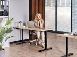 Beliani Electric Adjustable Standing Desk Destinas Black/ Light Brown 160 Cm 72 Cm - thumbnail 2
