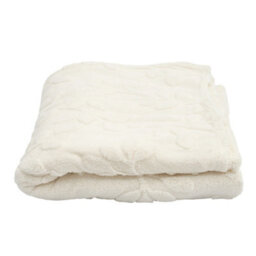 Living And Home Silky White Soft Warm Plush Fuzzy Throw Blanket 200Cm X 150Cm With 3D Leaf - thumbnail 1
