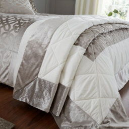 Catherine Lansfield Bedroom Lattice Cut Velvet Quilted 220X230Cm Bedspread Natural