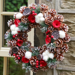 Dibor Traditional Pinecone And Roses Front Door Autumn Wreath Winter Spring Wreath 36Cm - thumbnail 3