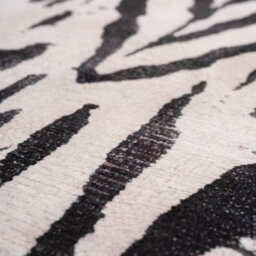 Loomed Zebra Print Cotton Chenille Rug Black White Machine Washable 120Cm X 170Cm - thumbnail 8