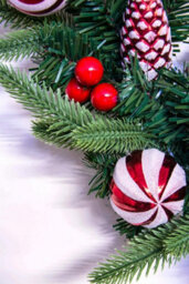 Christmas Tree World 50Cm Decorated Mixed Pine Wreath With Red & White Candy Canes - thumbnail 7