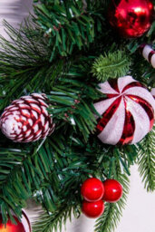 Christmas Tree World 50Cm Decorated Mixed Pine Wreath With Red & White Candy Canes - thumbnail 6