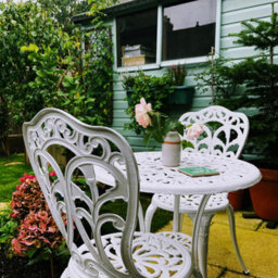 Lazy Susan Tulip White Metal Garden Bistro Set - thumbnail 2